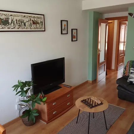 Acogedor En Sabinanigo, Tu Base En El Pirineo *