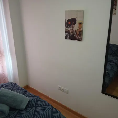 Acogedor En Sabinanigo, Tu Base En El Pirineo Апартаменты *